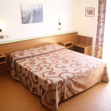 Hotel Helga Caorle Exterior foto